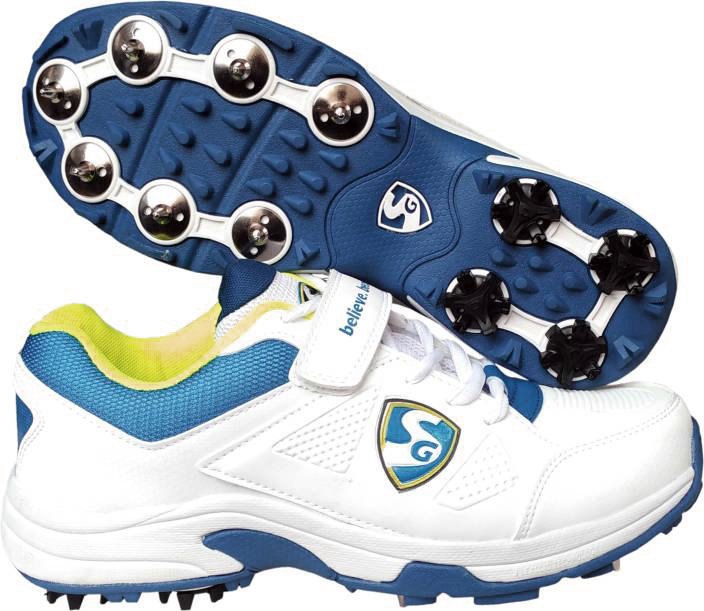 What should you look when buying your cricket spike shoes